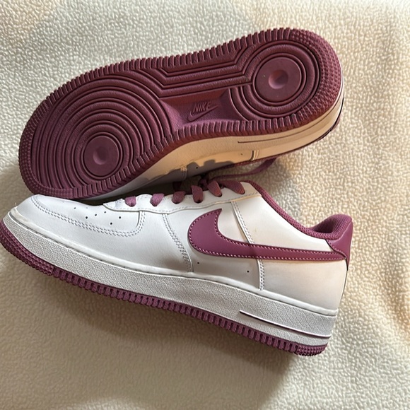 Nike kids Air Force ones like new size 7 youth - Picture 6 of 6